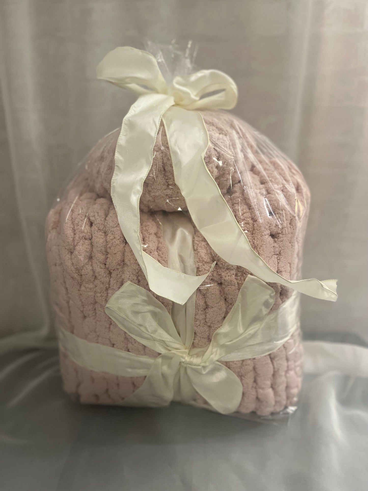 Chalky Pink Chunky Knit Throw