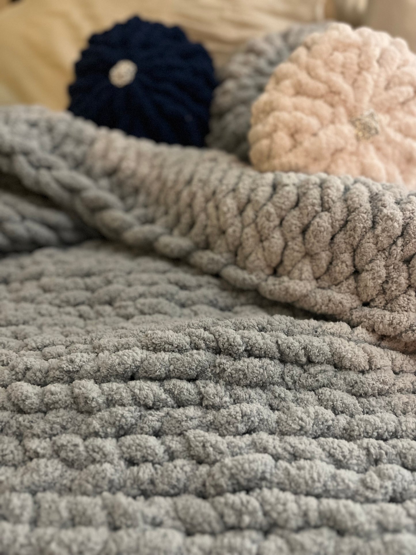 Misty Gray Chunky Knit Blanket