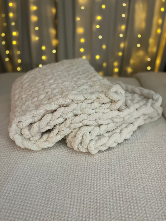 Vintage White Chunky Knit Throw