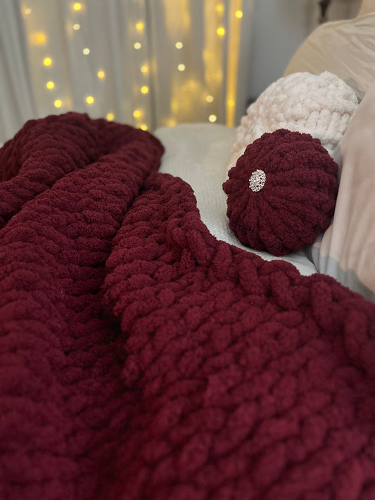 Deep Burgandy Chunky Knit Throw