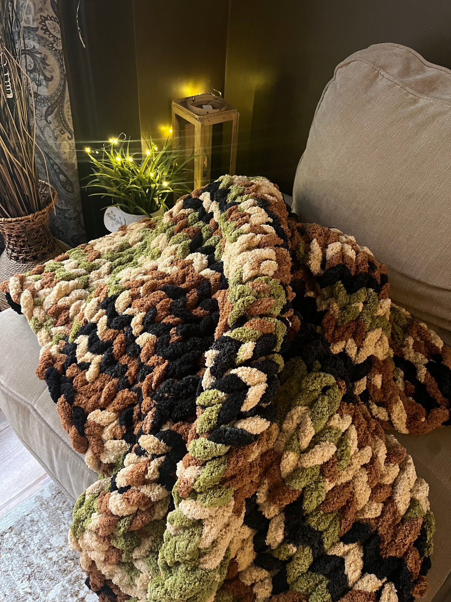 Camo Chunky Knit Throw