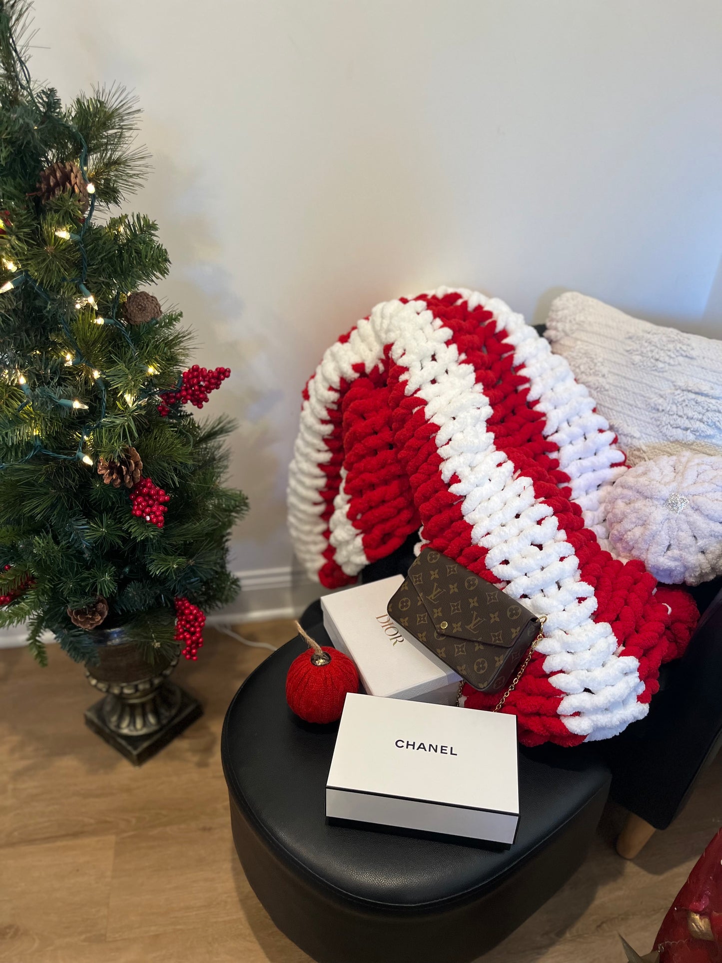 Candy Cane Inspired Chunky Knit Throw