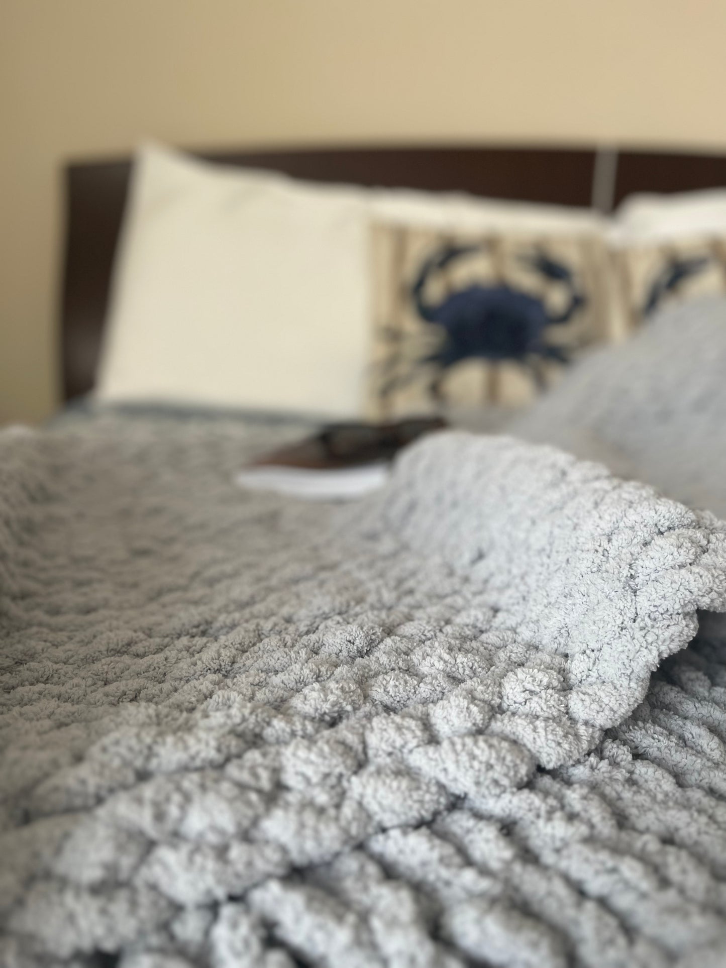 Misty Gray Chunky Knit Blanket
