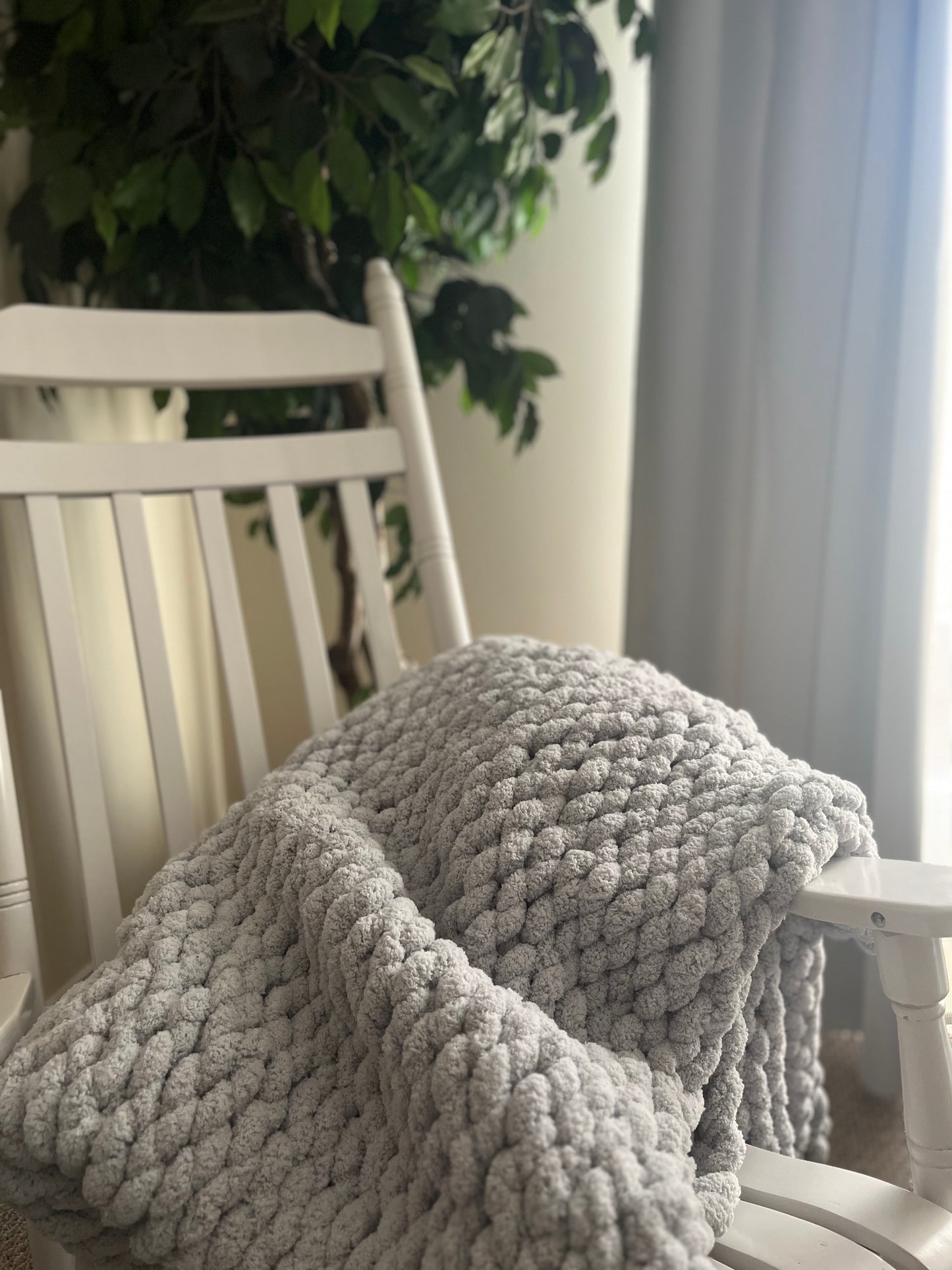 Misty Gray Chunky Knit Blanket