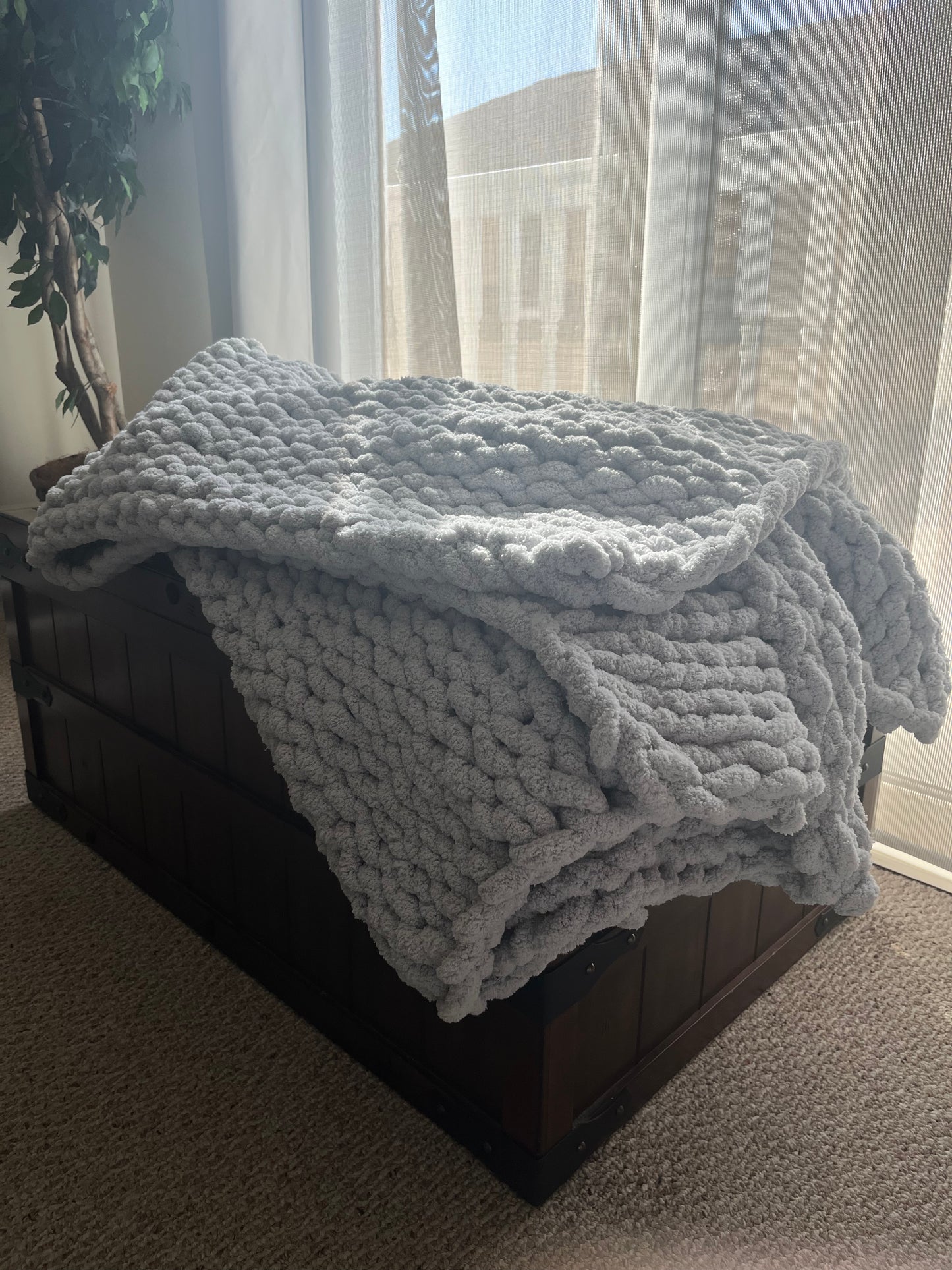 Misty Gray Chunky Knit Blanket